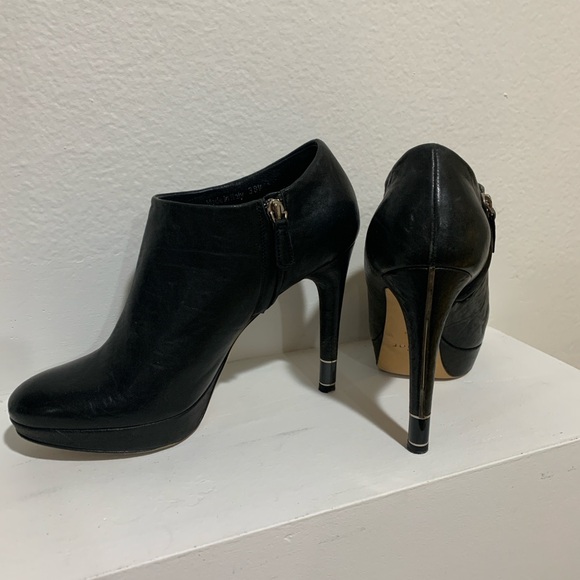 DIOR - Picture 1 of 8